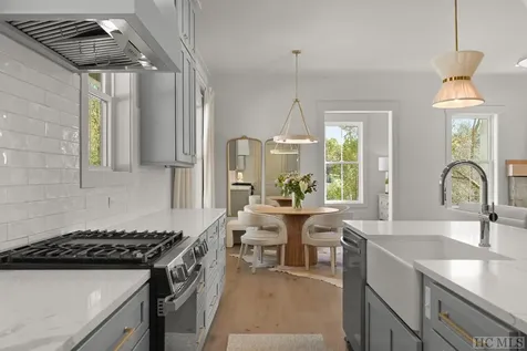 71 Laurel Meadow Way Cashiers NC 28717