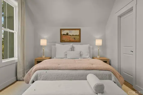 71 Laurel Meadow Way Cashiers NC 28717