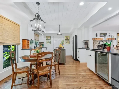 96 Windward Point Lake Toxaway NC 28747