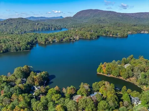 96 Windward Point Lake Toxaway NC 28747