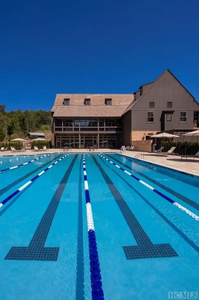 23 Millenium Drive Highlands NC 28741