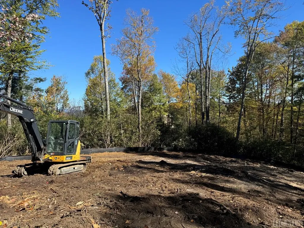 23 Millenium Drive Highlands NC 28741