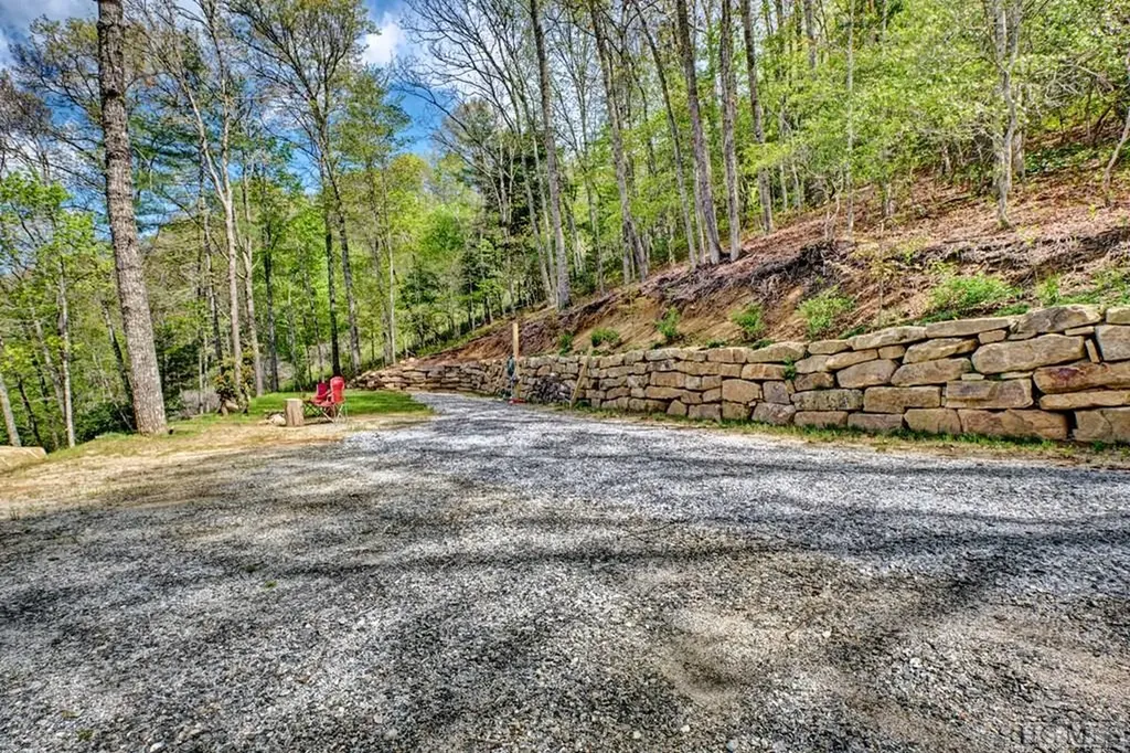 Lot 20a Mountain Waterfalls Glenville NC 28736
