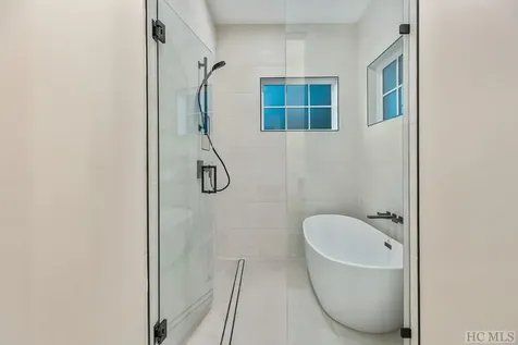 374 Turkey Roost Road Sapphire NC 28774