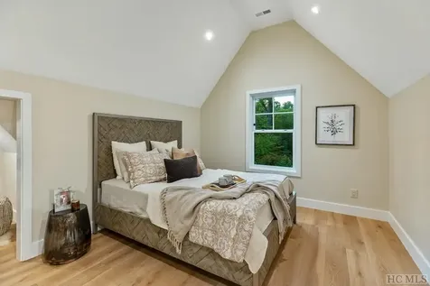 374 Turkey Roost Road Sapphire NC 28774
