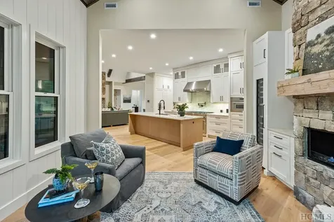 374 Turkey Roost Road Sapphire NC 28774