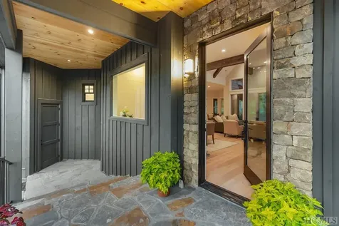 374 Turkey Roost Road Sapphire NC 28774