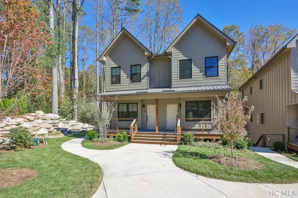 1077 Hicks Road Highlands NC 28741