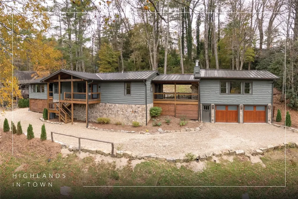 91 Oak Lane Highlands NC 28741
