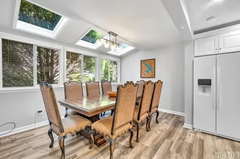 80 Toxaway Shores Lake Toxaway NC 28747