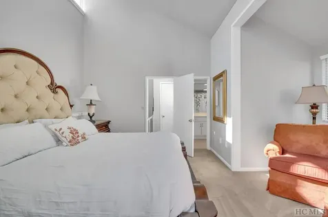 80 Toxaway Shores Lake Toxaway NC 28747