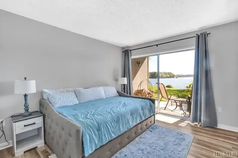 80 Toxaway Shores Lake Toxaway NC 28747