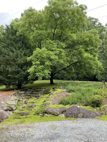 611 Blue Valley Road Highlands NC 28741