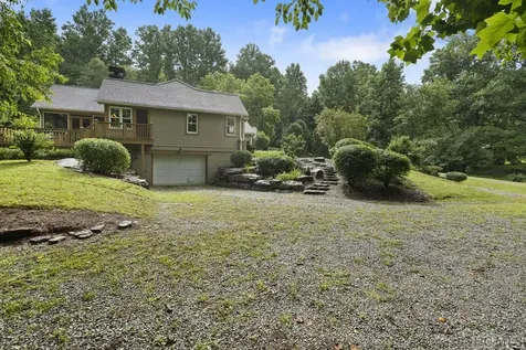 611 Blue Valley Road Highlands NC 28741