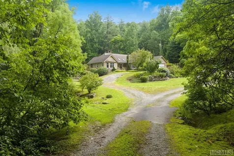 611 Blue Valley Road Highlands NC 28741