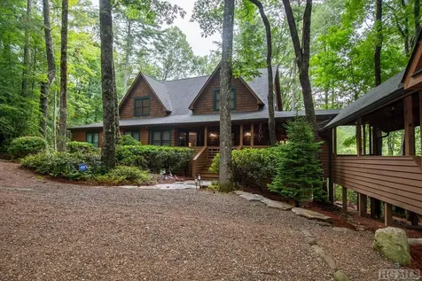 1789 W Flat Mountain Road Highlands NC 28741