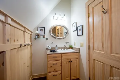 1789 W Flat Mountain Road Highlands NC 28741