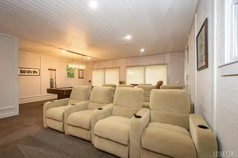 1789 W Flat Mountain Road Highlands NC 28741