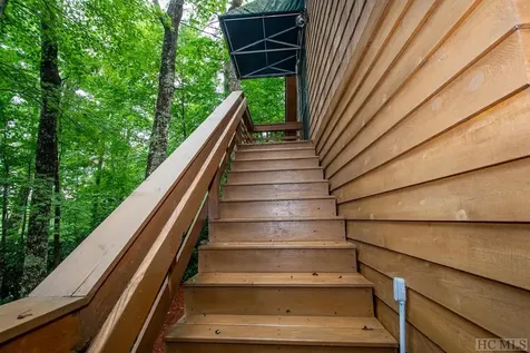 1789 W Flat Mountain Road Highlands NC 28741