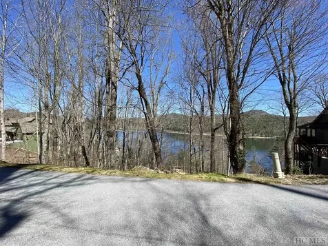 Lot #3 New Trillium Way Cashiers NC 28717