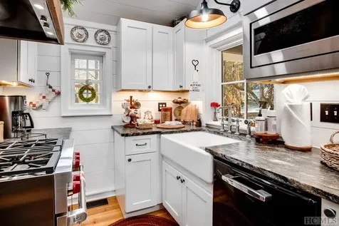 62 Melrose Drive Highlands NC 28741