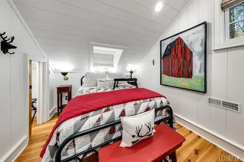 62 Melrose Drive Highlands NC 28741