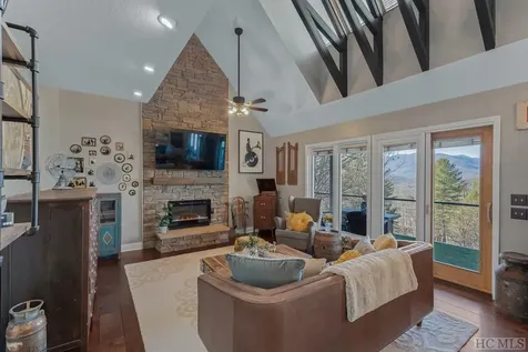 268 Echo Ridge Whittier NC 28789