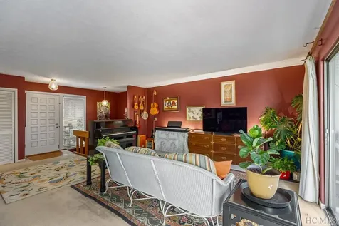 50 - 11d Dogwood Knob Lane Sapphire NC 28774