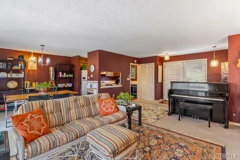 50 - 11d Dogwood Knob Lane Sapphire NC 28774