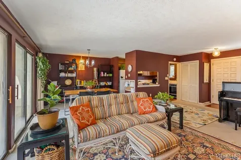 50 - 11d Dogwood Knob Lane Sapphire NC 28774