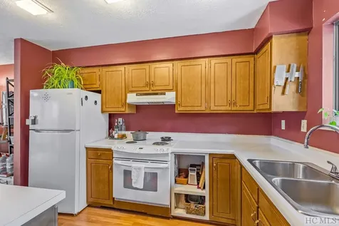 50 - 11d Dogwood Knob Lane Sapphire NC 28774