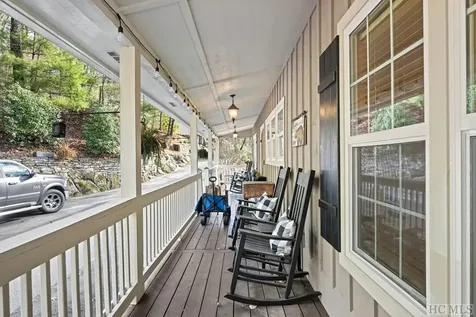 145 Mayapple Drive Sapphire NC 28774