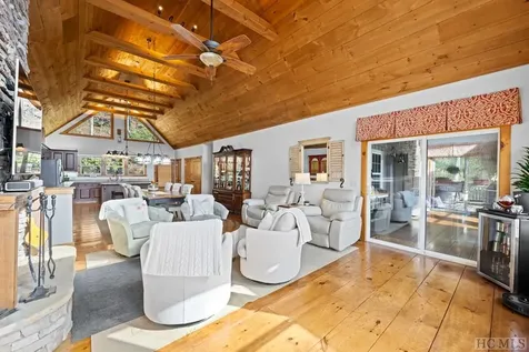 145 Mayapple Drive Sapphire NC 28774