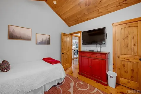 145 Mayapple Drive Sapphire NC 28774