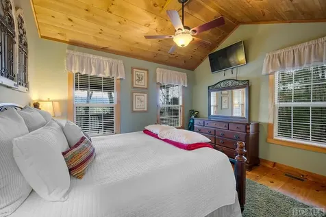 145 Mayapple Drive Sapphire NC 28774