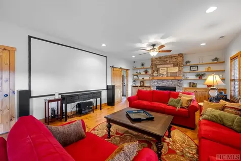 145 Mayapple Drive Sapphire NC 28774
