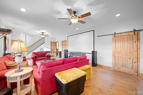 145 Mayapple Drive Sapphire NC 28774