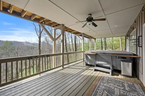 145 Mayapple Drive Sapphire NC 28774