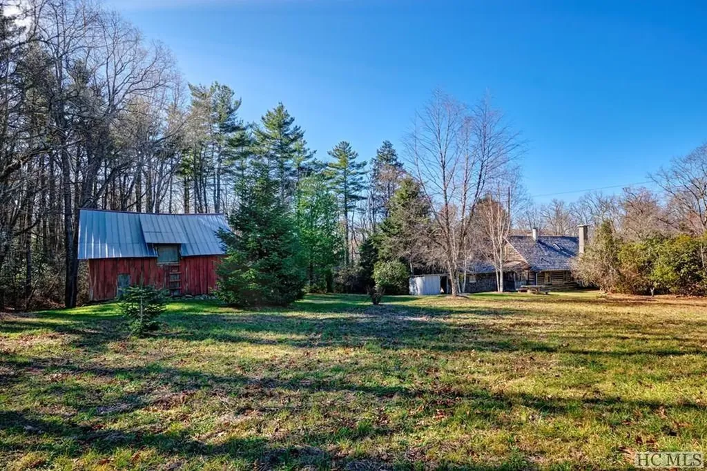3585 Cashiers Road Highlands NC 28741