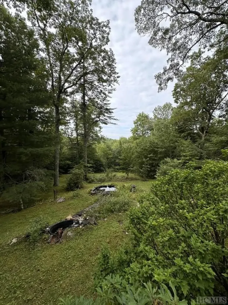 377 Hedden Lane Highlands NC 28741