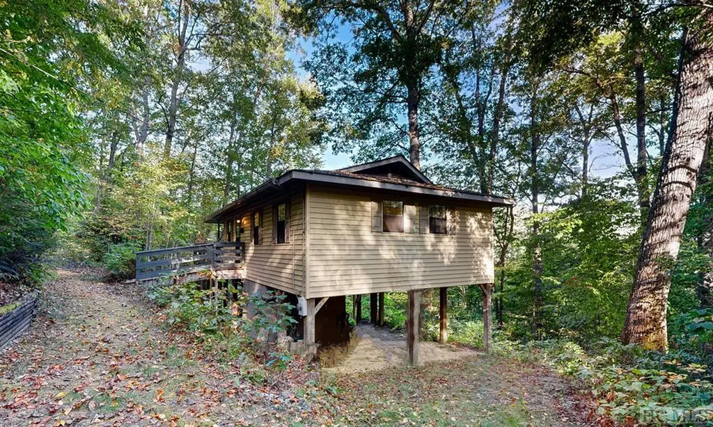 353 Vistawilla Drive Glenville NC 28736