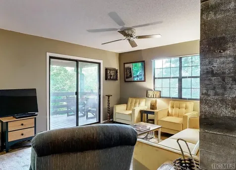 353 Vistawilla Drive Glenville NC 28736