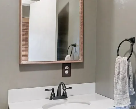 353 Vistawilla Drive Glenville NC 28736