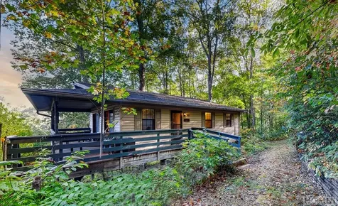 353 Vistawilla Drive Glenville NC 28736