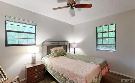 353 Vistawilla Drive Glenville NC 28736