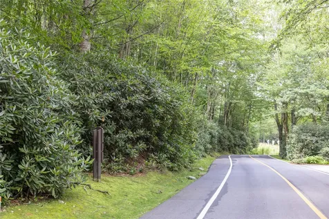 85 & 86 Lake Villas Way Highlands NC 28741