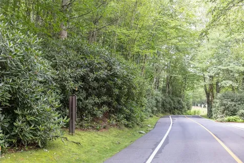 85 & 86 Lake Villas Way Highlands NC 28741