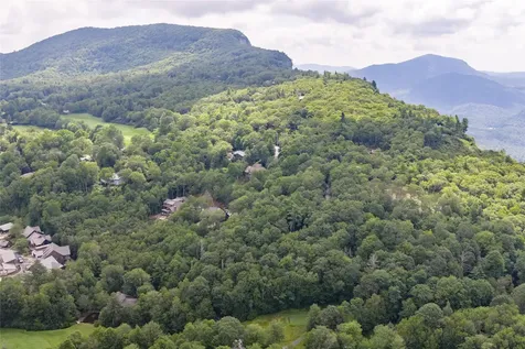 85 & 86 Lake Villas Way Highlands NC 28741