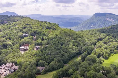85 & 86 Lake Villas Way Highlands NC 28741
