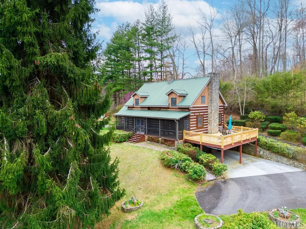 83 Daybreak Ridge Sylva NC 28779